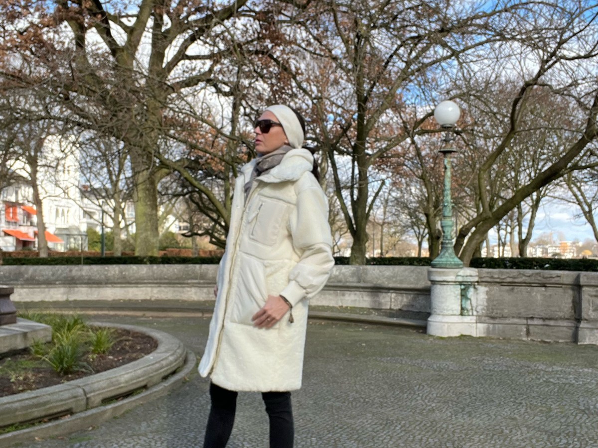 LOOK : TREND : WHITE TEDDY&nbsp;COAT